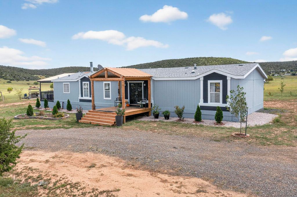 99 NORTHVIEW Trail, Edgewood, NM 87015