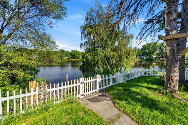 6785 E River Road, Fridley, MN 55432