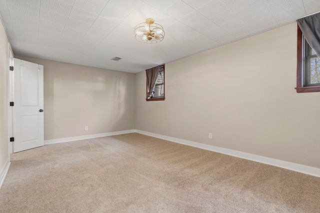 6785 E River Road, Fridley, MN 55432