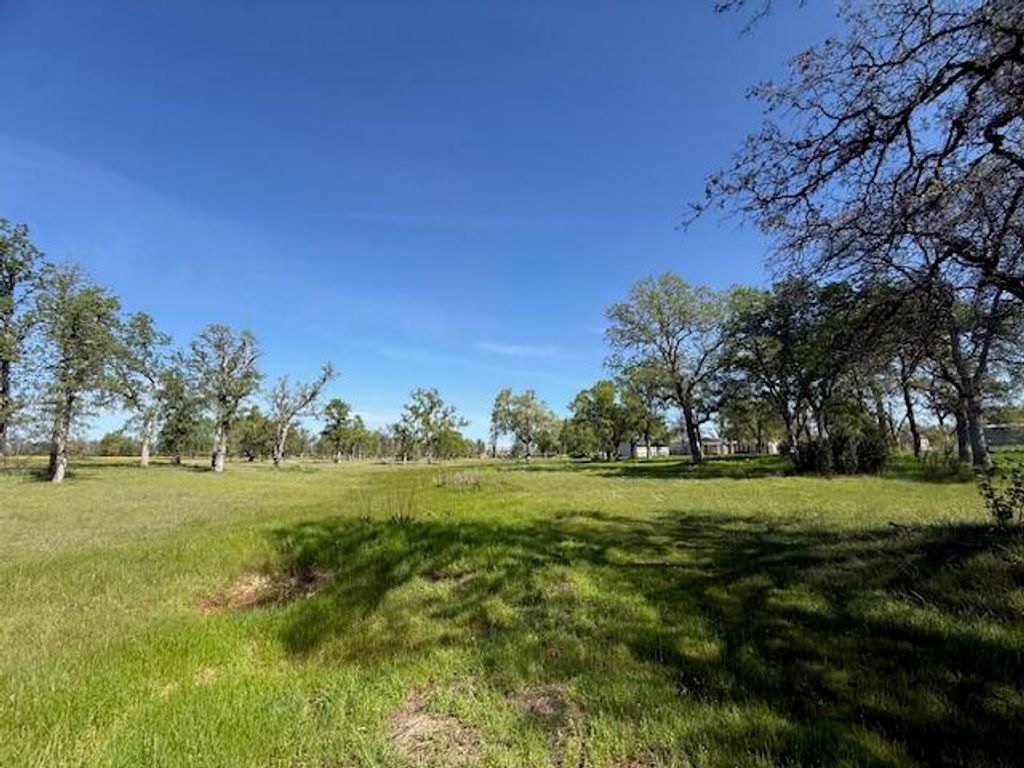 21752 Hidden Acres Road, Bella Vista, CA 96008