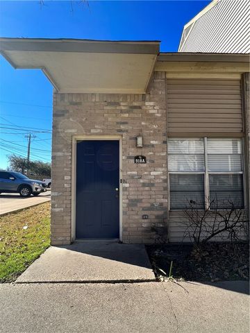918 Spring Loop A, College Station, TX 77840