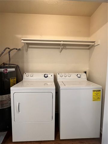 918 Spring Loop A, College Station, TX 77840