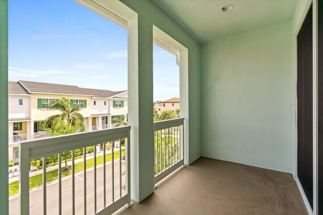 5210 Beckman Terrace, Palm Beach Gardens, FL 33418
