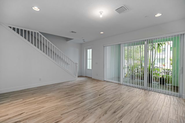 5210 Beckman Terrace, Palm Beach Gardens, FL 33418