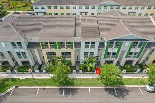 5210 Beckman Terrace, Palm Beach Gardens, FL 33418