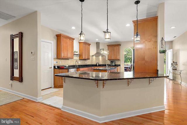 11530 COUNTRY CLUB DR, Berlin, MD 21811