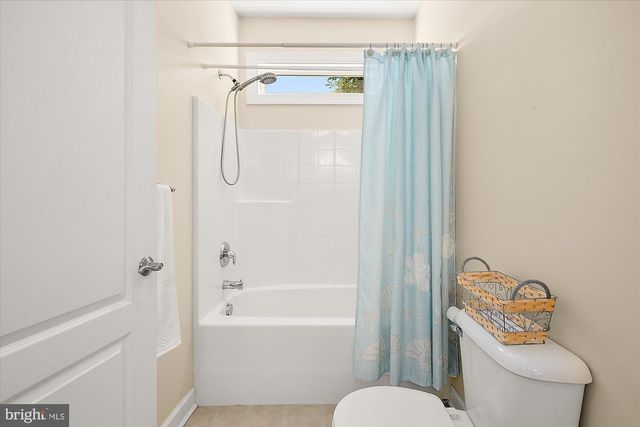 11530 COUNTRY CLUB DR, Berlin, MD 21811