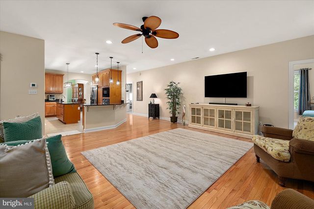11530 COUNTRY CLUB DR, Berlin, MD 21811