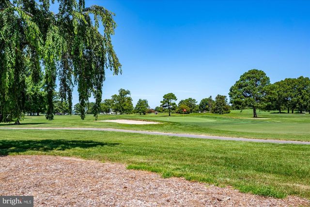 11530 COUNTRY CLUB DR, Berlin, MD 21811