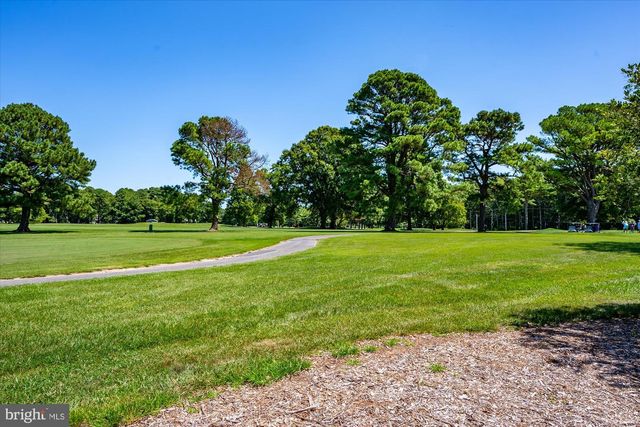 11530 COUNTRY CLUB DR, Berlin, MD 21811
