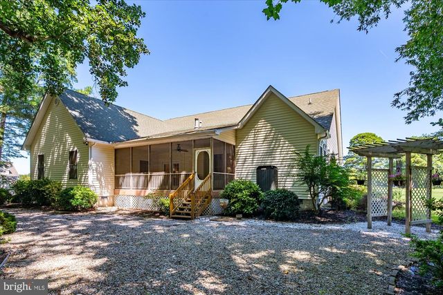 11530 COUNTRY CLUB DR, Berlin, MD 21811