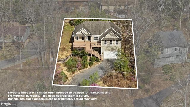634 LAKEVIEW DR, Cross Junction, VA 22625