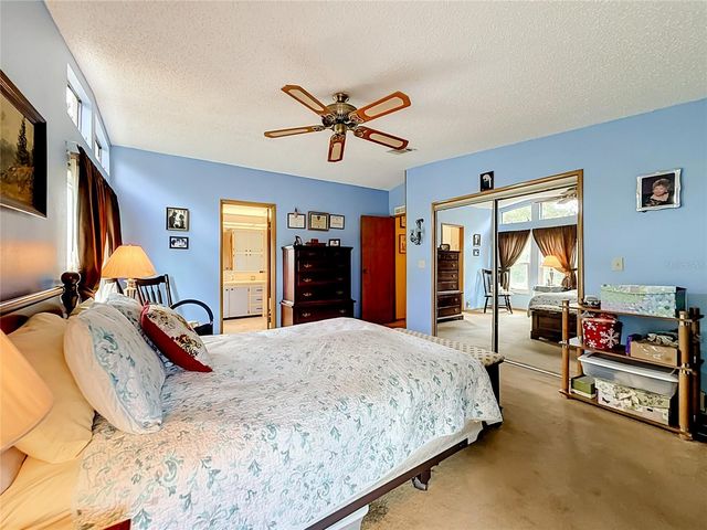 8233 COUNTY ROAD 109B, Lady Lake, FL 32159