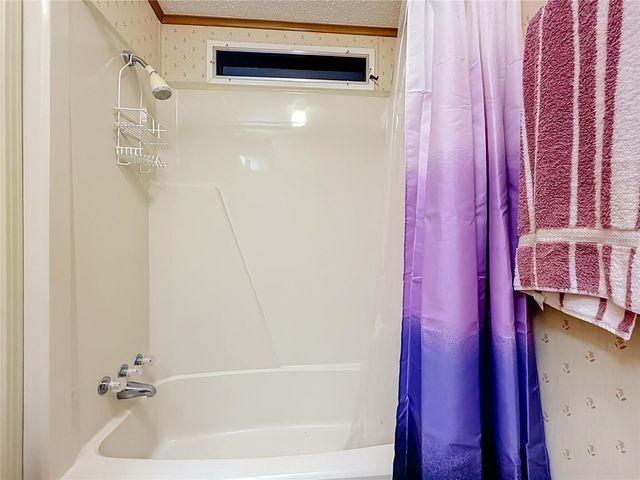 8233 COUNTY ROAD 109B, Lady Lake, FL 32159