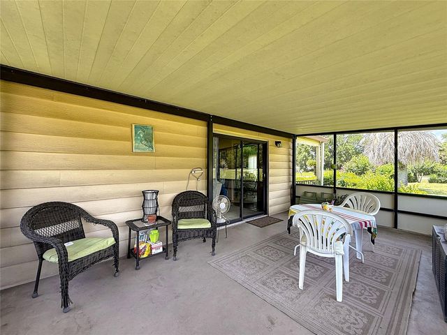 8233 COUNTY ROAD 109B, Lady Lake, FL 32159