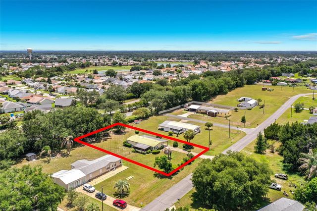 8233 COUNTY ROAD 109B, Lady Lake, FL 32159