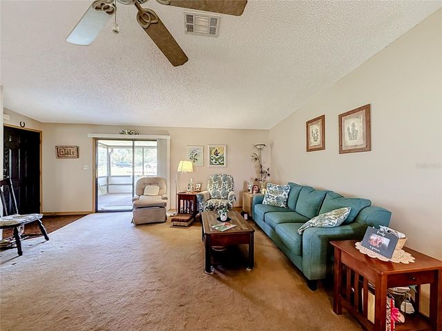 8233 COUNTY ROAD 109B, Lady Lake, FL 32159