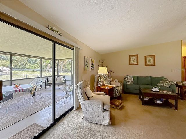 8233 COUNTY ROAD 109B, Lady Lake, FL 32159
