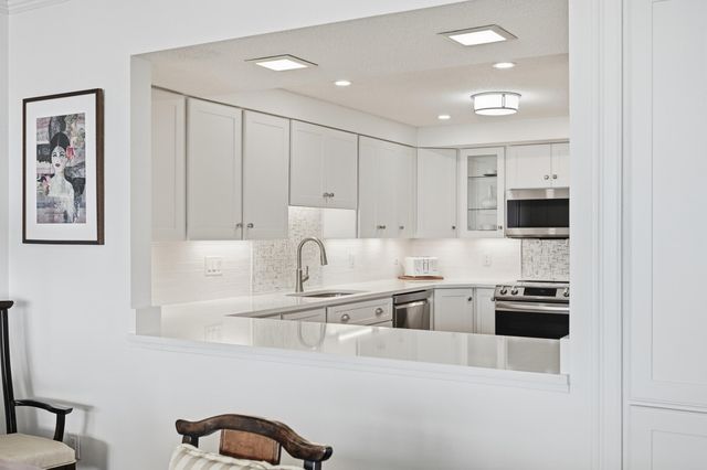 1 Belmont Road APT 132, West Harwich, MA 02671