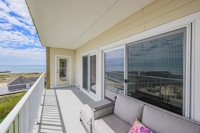 1 Belmont Road APT 132, West Harwich, MA 02671