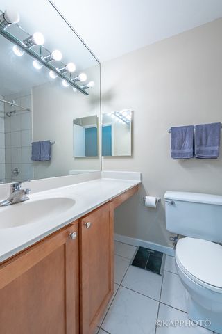 211 E Ohio Street 724, Chicago, IL 60611