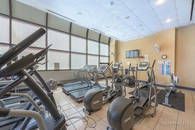 211 E Ohio Street 724, Chicago, IL 60611