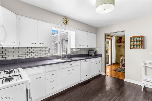 1785 Dodge Drive NW, Warren, OH 44485