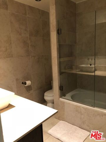 1114 23rd Street 3, Santa Monica, CA 90403