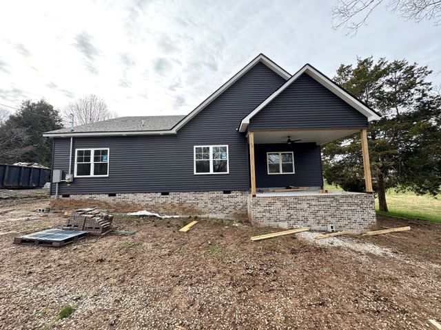 1203 Liberty Rd, Winchester, TN 37398