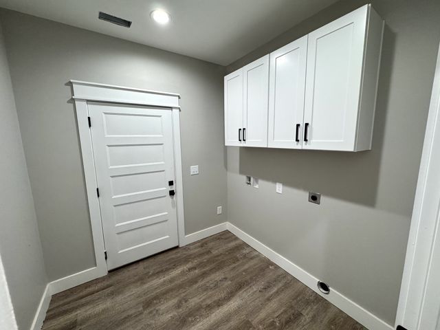 1203 Liberty Rd, Winchester, TN 37398