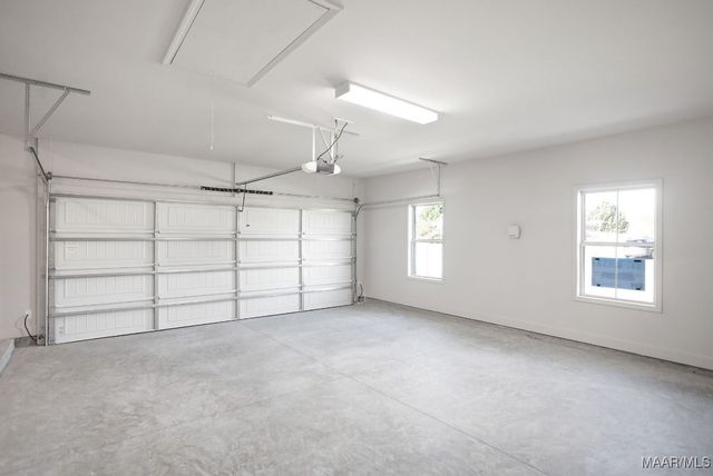 646 Cotton Terrace Loop, Deatsville, AL 36022