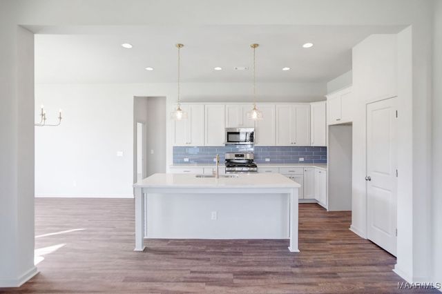 646 Cotton Terrace Loop, Deatsville, AL 36022