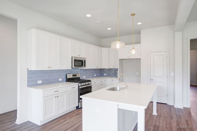 646 Cotton Terrace Loop, Deatsville, AL 36022