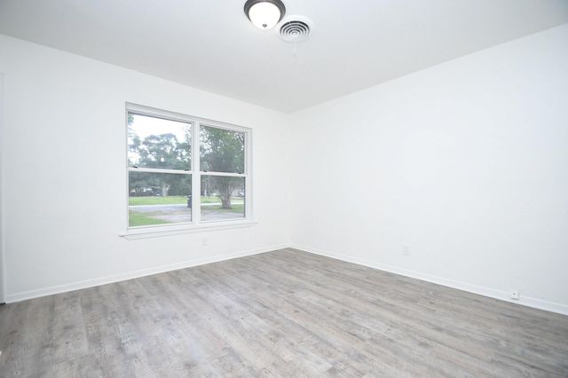 4711 Illinois Street, Dickinson, TX 77539