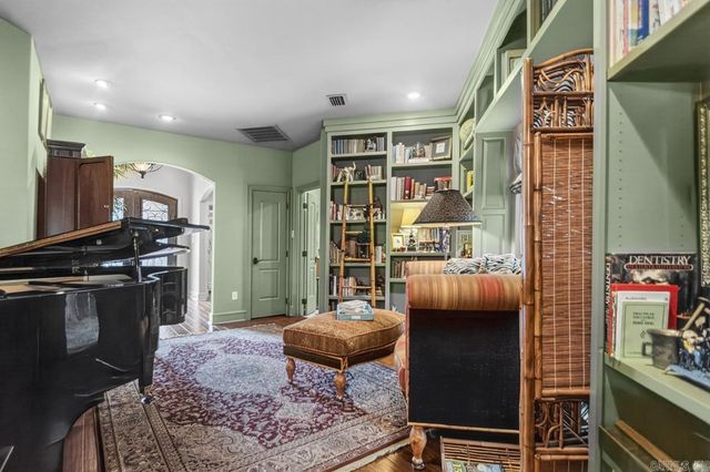 965 Chapel Hill Drive, Conway, AR 72034
