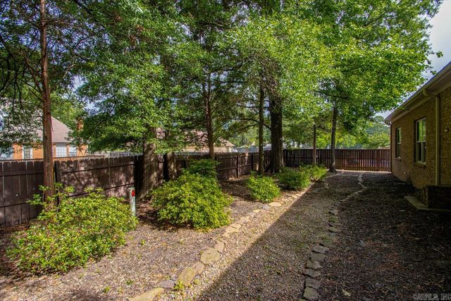 965 Chapel Hill Drive, Conway, AR 72034