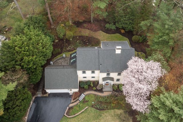 11 Sterling Rd, Wellesley, MA 02482