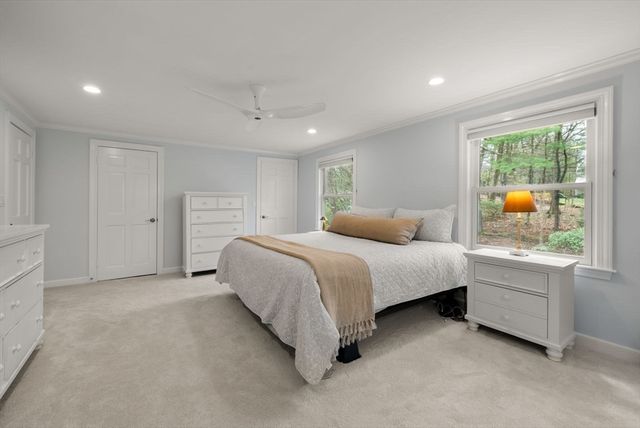 11 Sterling Rd, Wellesley, MA 02482