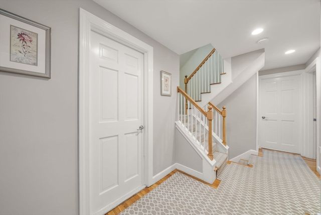 11 Sterling Rd, Wellesley, MA 02482