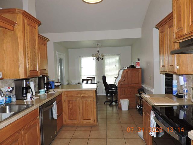 2204 SW 54th St, Lawton, OK 73505