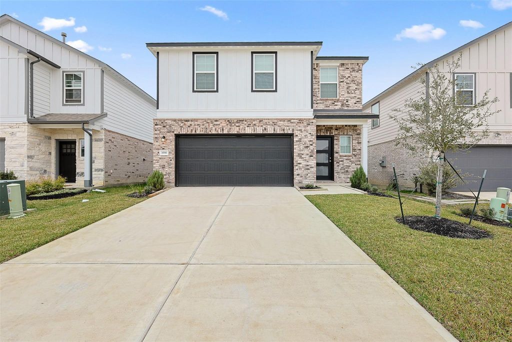 8598 Blueberry Ash St, Magnolia, TX 77354