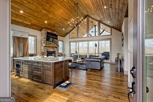 804 Settlers Ridge Road, Ellijay, GA 30540
