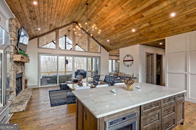 804 Settlers Ridge Road, Ellijay, GA 30540