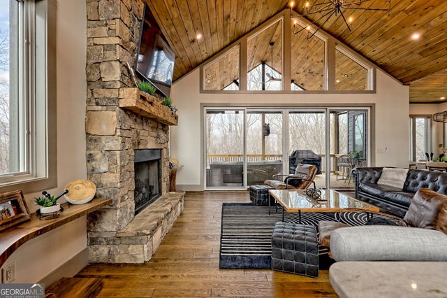 804 Settlers Ridge Road, Ellijay, GA 30540