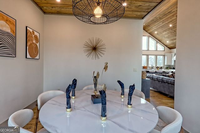 804 Settlers Ridge Road, Ellijay, GA 30540