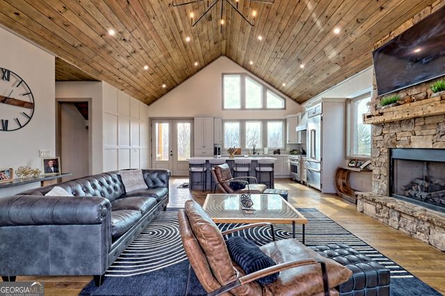 804 Settlers Ridge Road, Ellijay, GA 30540