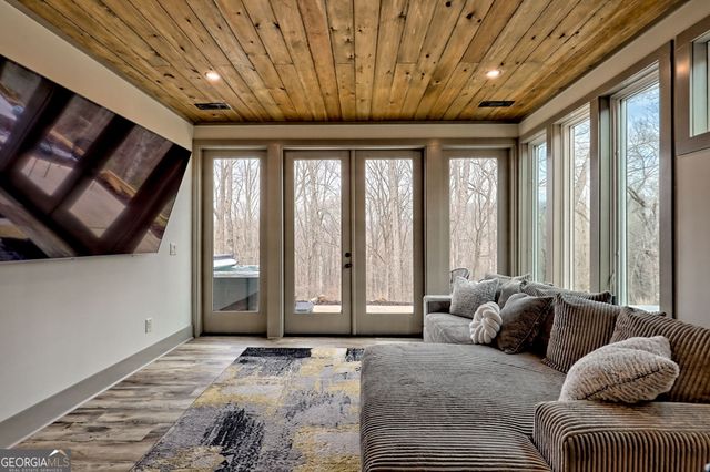 804 Settlers Ridge Road, Ellijay, GA 30540