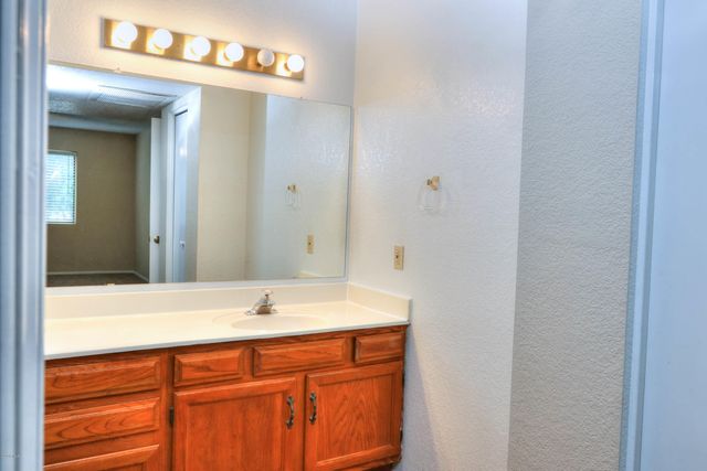 2146 W Isabella Avenue 223, Mesa, AZ 85202