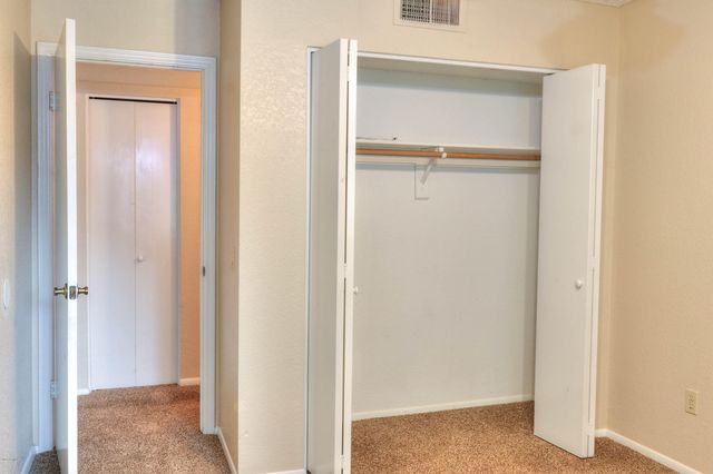 2146 W Isabella Avenue 223, Mesa, AZ 85202