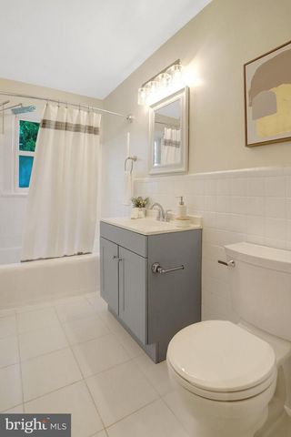 826 S ROYAL ST, Alexandria, VA 22314
